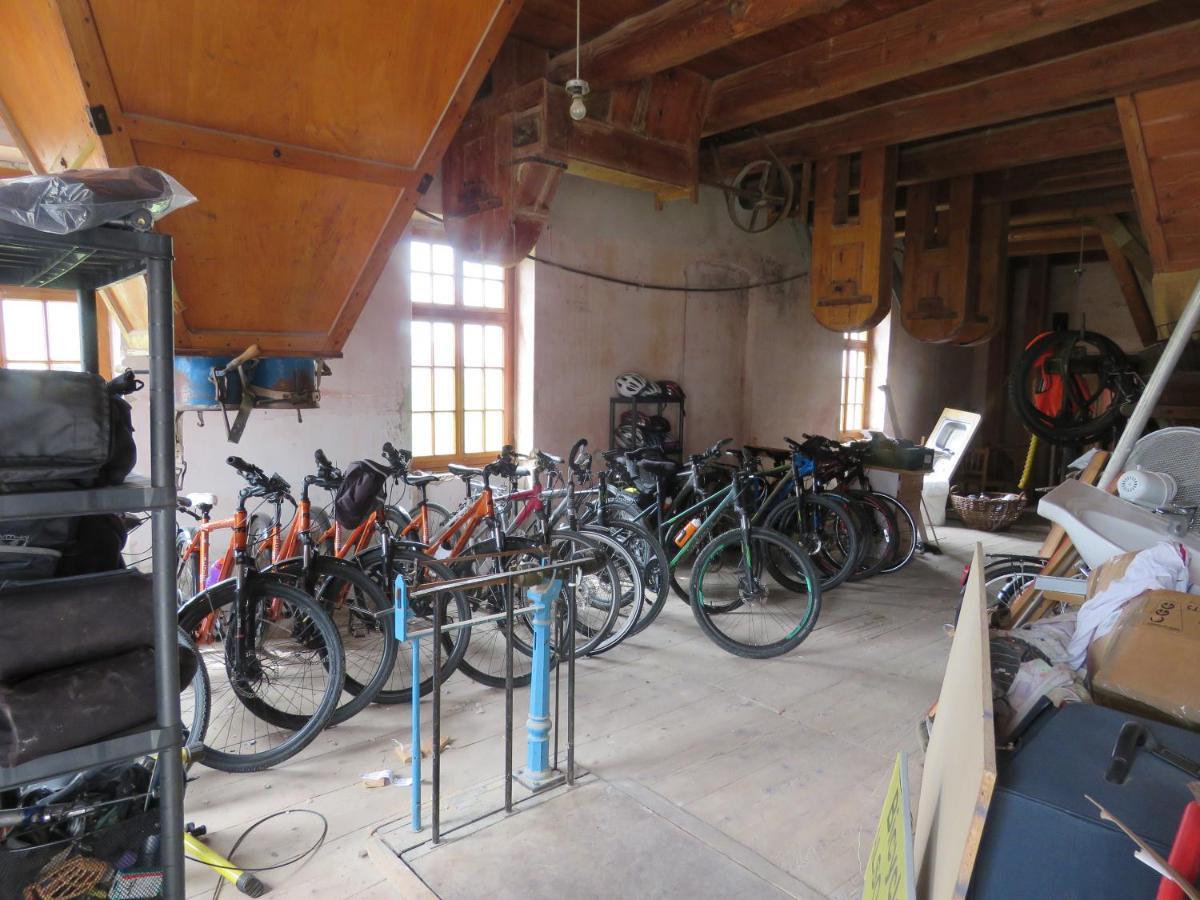 Mill House Apartment And Camping Лютомер Екстер'єр фото