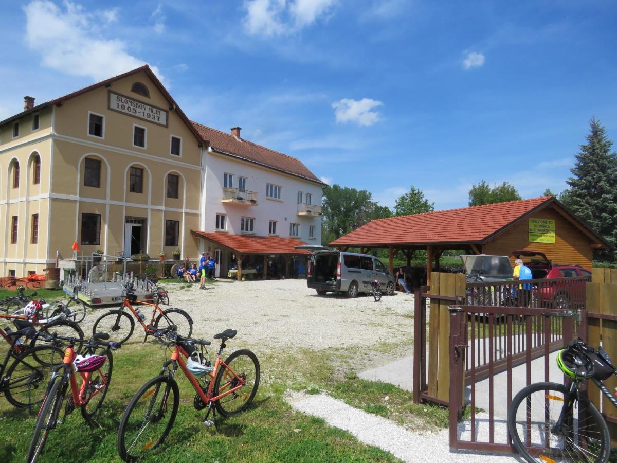 Mill House Apartment And Camping Лютомер Екстер'єр фото