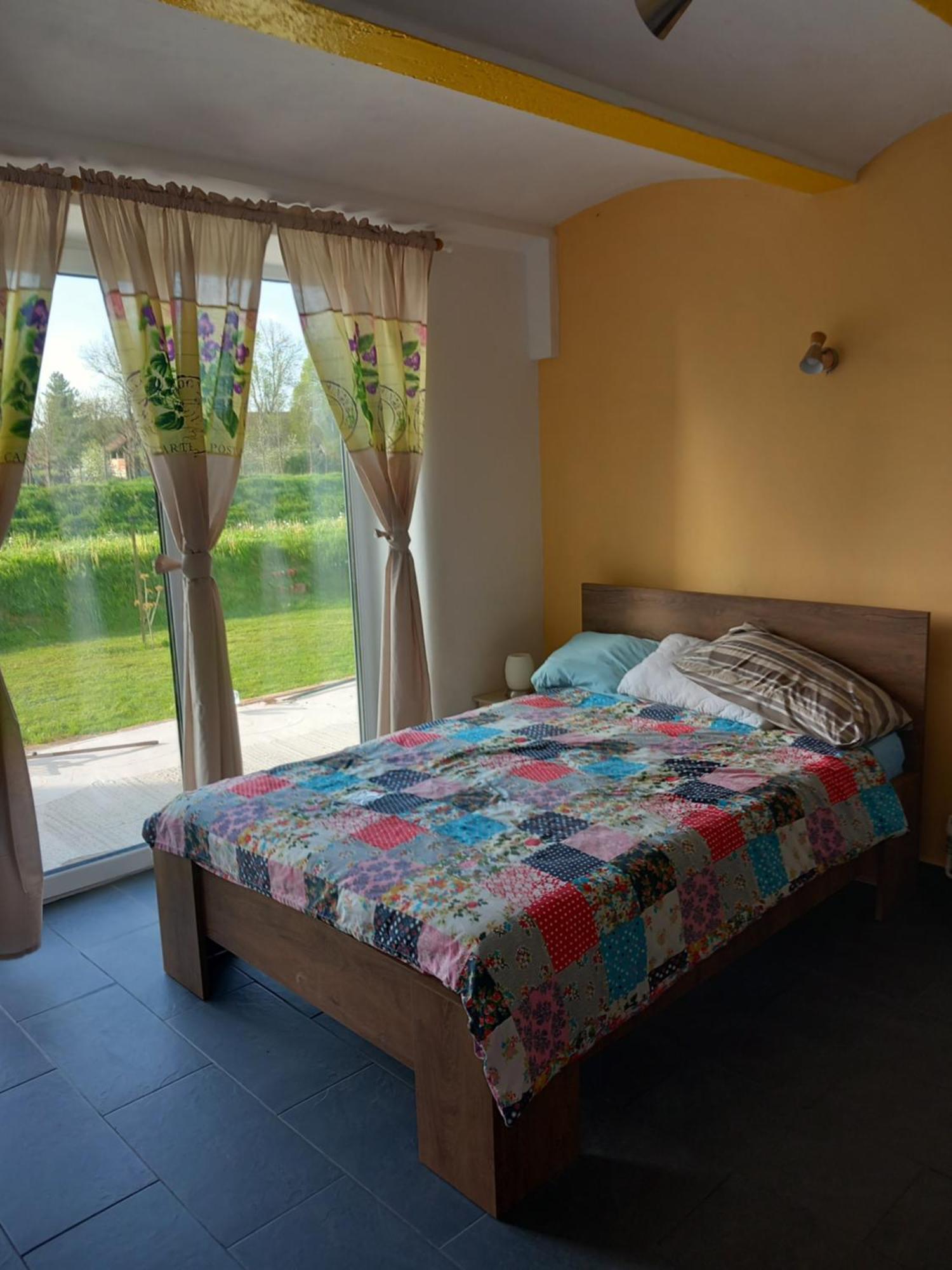 Mill House Apartment And Camping Лютомер Екстер'єр фото
