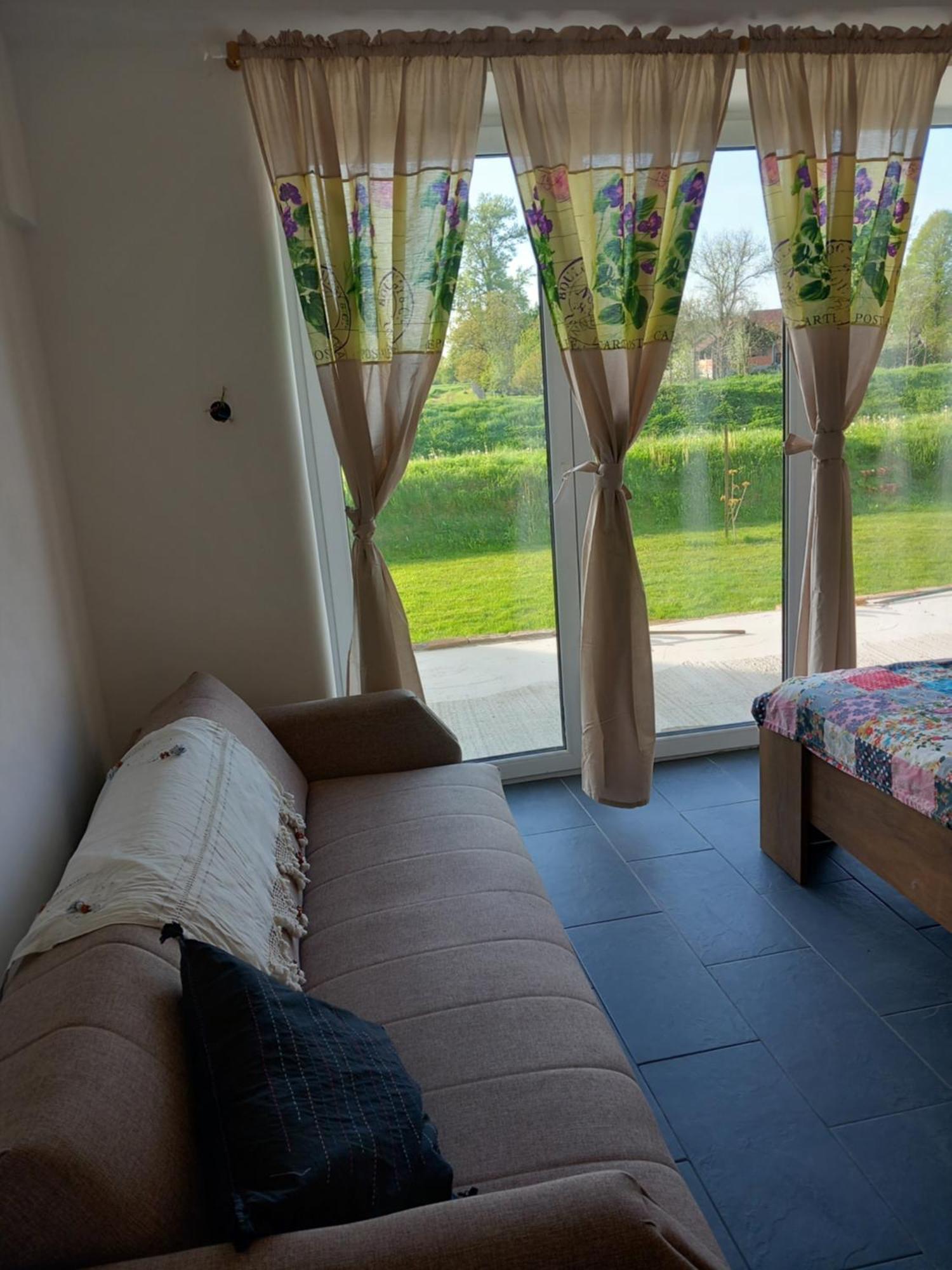 Mill House Apartment And Camping Лютомер Екстер'єр фото