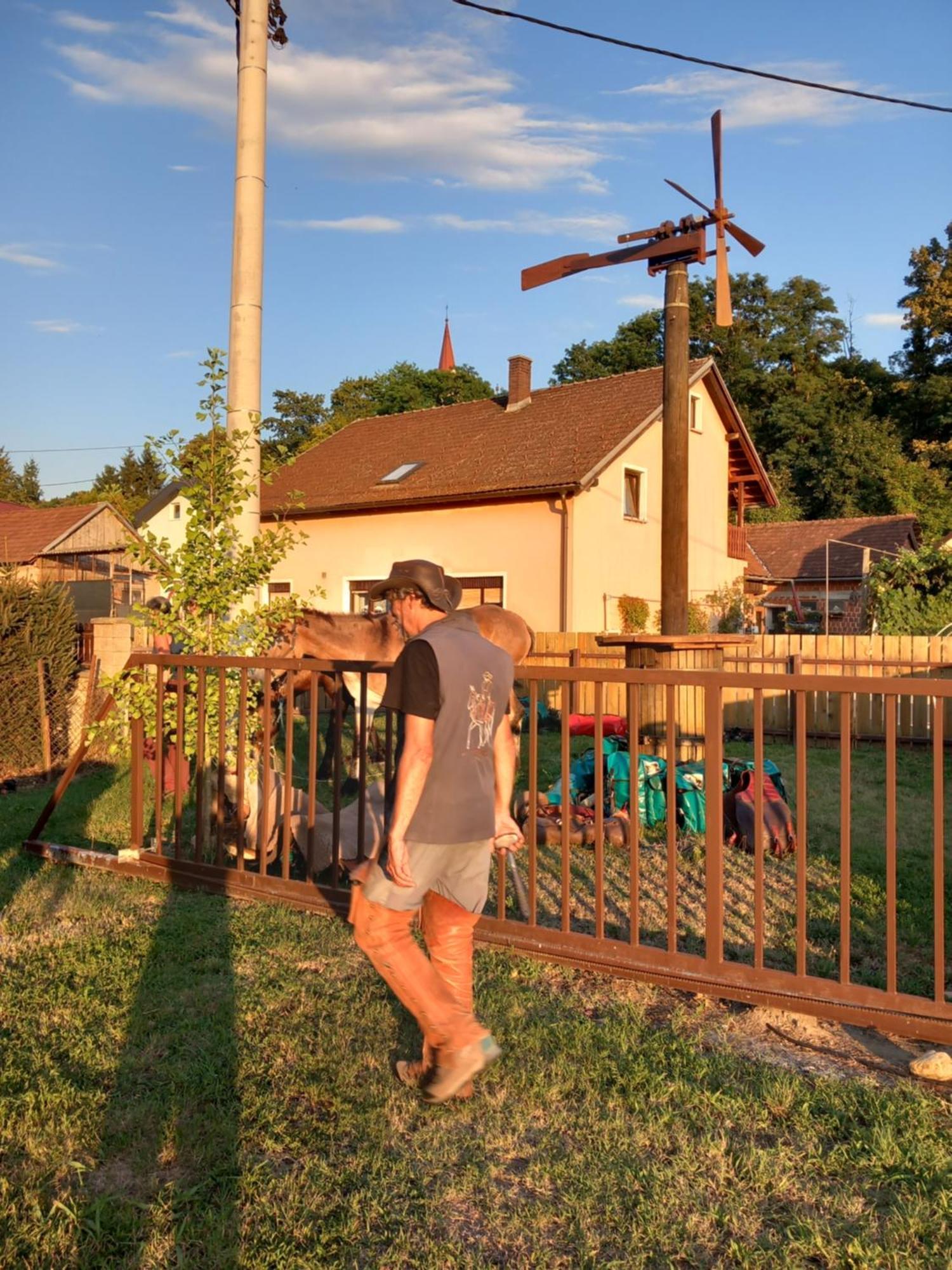 Mill House Apartment And Camping Лютомер Екстер'єр фото