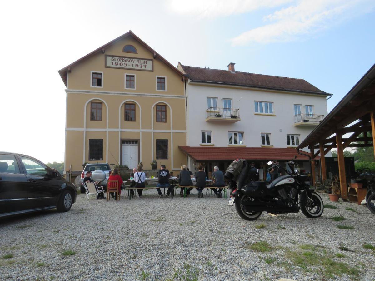 Mill House Apartment And Camping Лютомер Екстер'єр фото